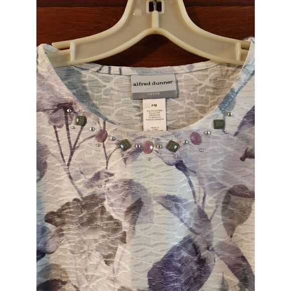 Alfred Dunner Petite Medium Women's Lavender Floral Top with embellished neck - Picture 3 of 4